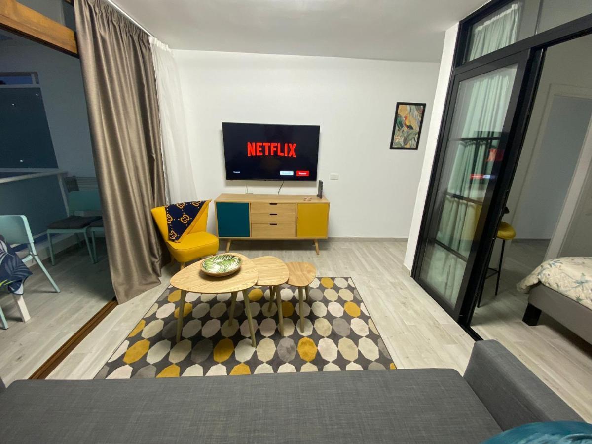 Parrot'S House- Yumbo Center Apartment ปลายา เดล อิงเกลส ภายนอก รูปภาพ